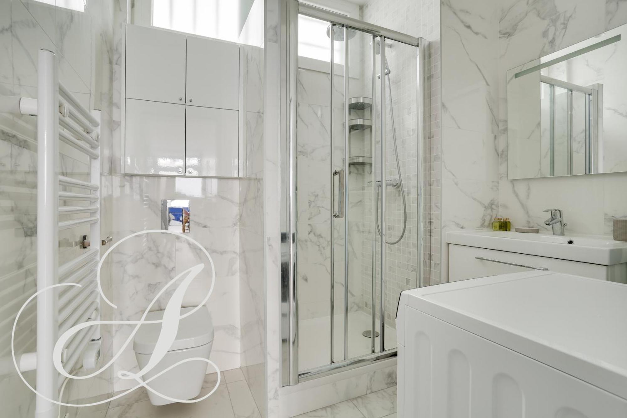 Apartment Cyrano, Moderne 2 14eme *
